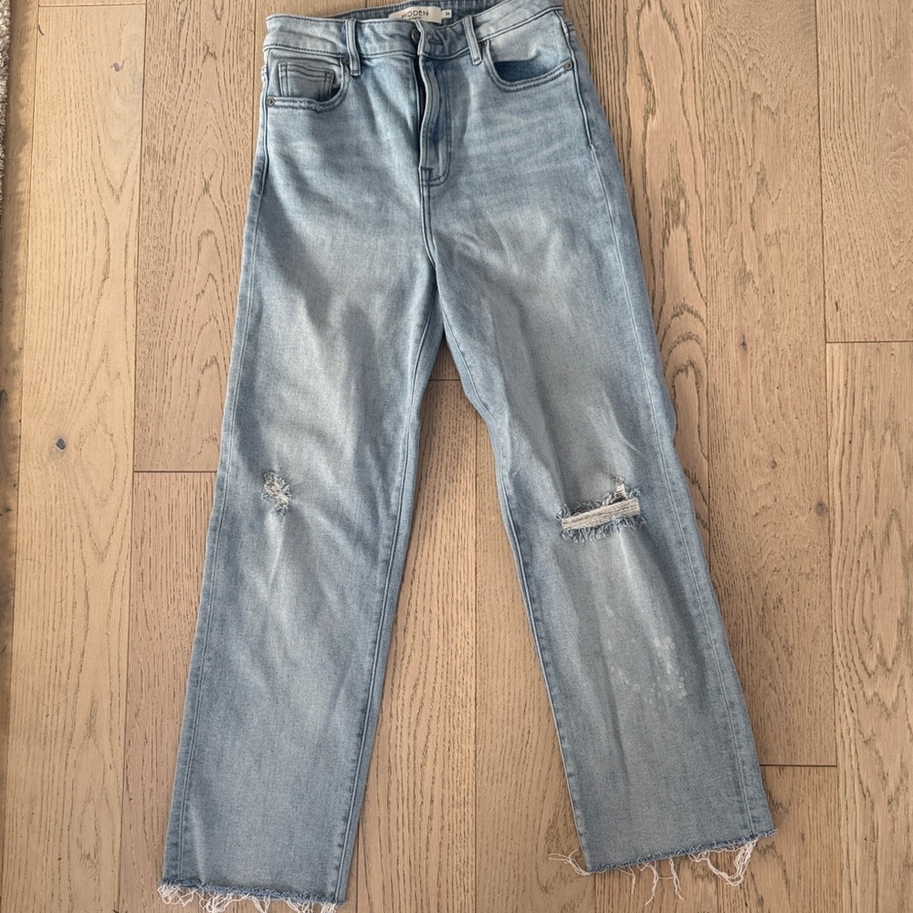 Stylish Light Blue Distressed Women Jeans